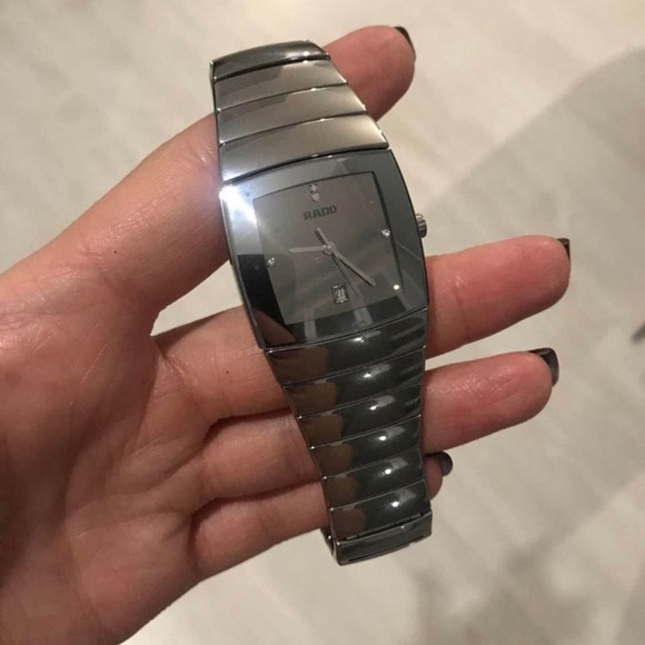 RADO WOMEN’S WATCH - Picture 2 of 3